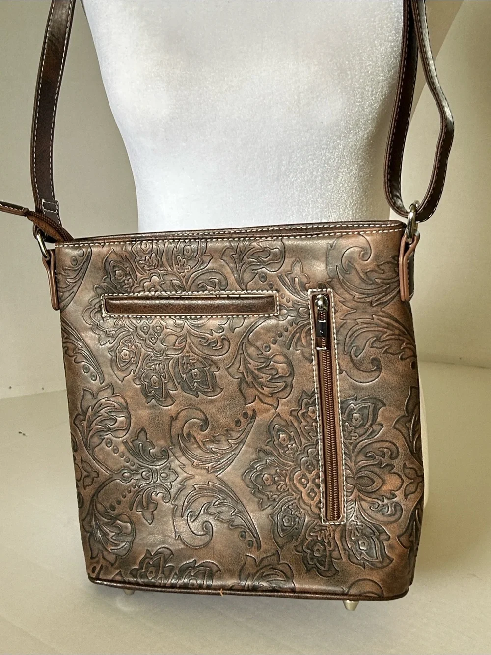 WESTERN COWGIRL CONCEAL VEGAN LEATHER WITH FRINGE CROSSBODY BAG